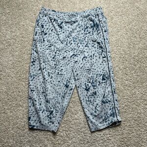 Lululemon Retreat Yogi Crop